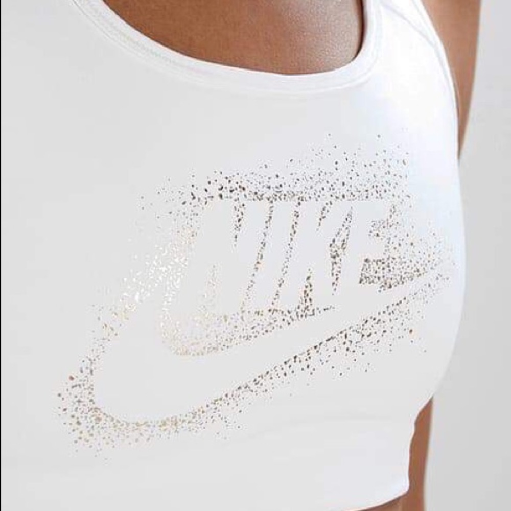 Nike top whithe and gold